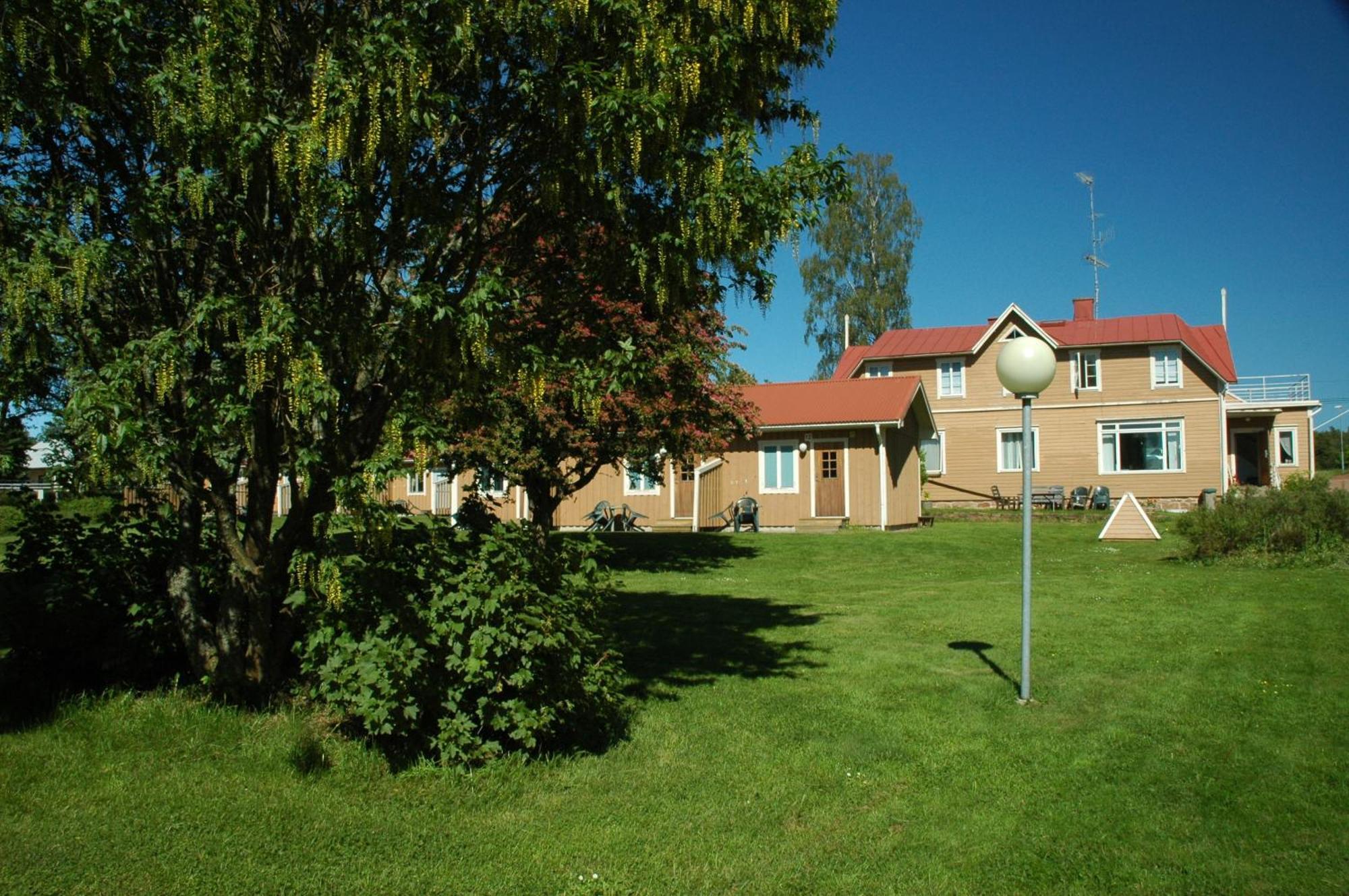 Gaestgard Christiansund Hotel Eckero Exterior foto