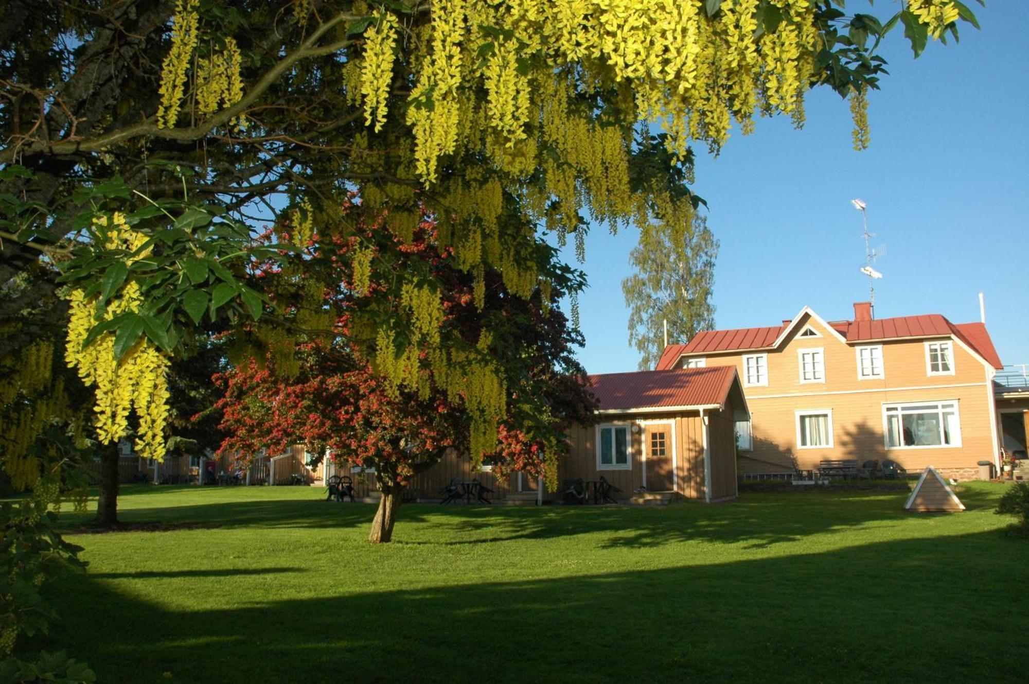 Gaestgard Christiansund Hotel Eckero Exterior foto